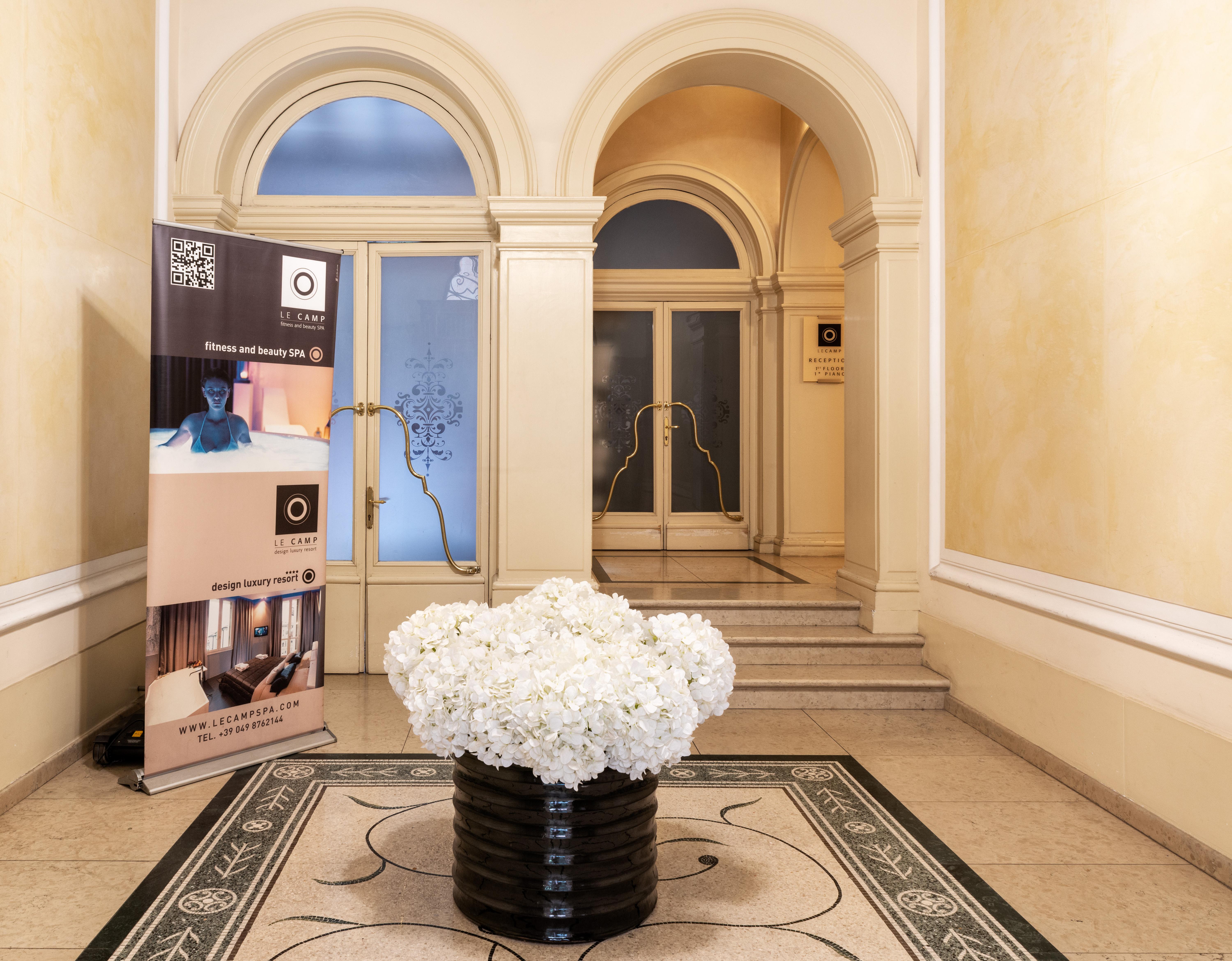 Le Camp Suite & Spa بادوفا المظهر الخارجي الصورة